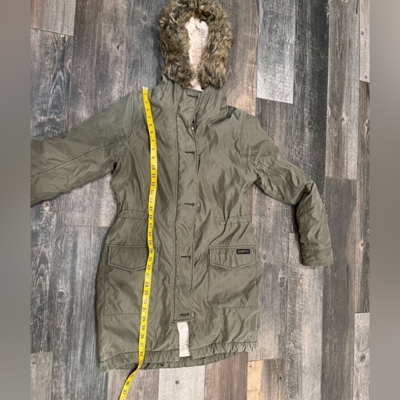 Abercrombie & Fitch Women's Olive Green Sherpa Lined Fur Parka Coat Size Small - Picture 11 of 13